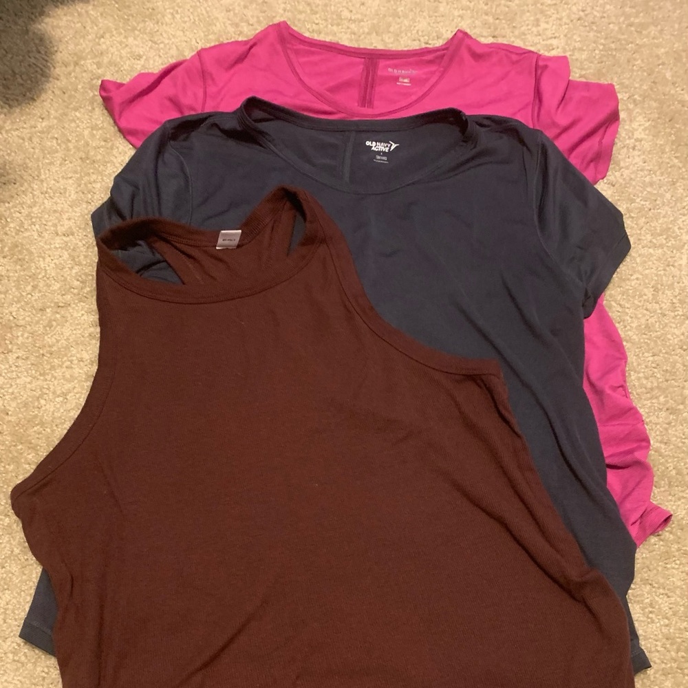 Old navy active wear maternity tops